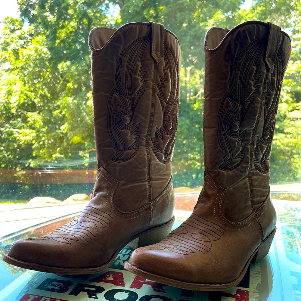 Cowboy boots - Women’s Mid Calf